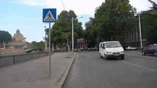 Перейти дорогу в Тбилиси