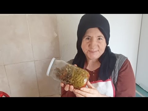 Bamya Konservesinden Yemek Tarifi Ve Yanında Çıtır Börek!