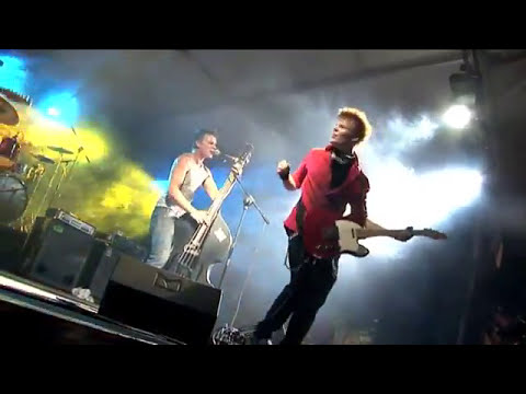 Rebel Yell - Glasses, Knives and Bottles - Live, August 2008