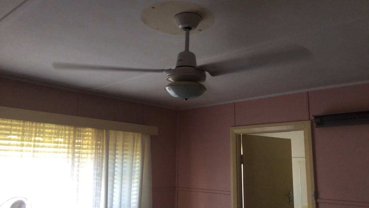 Clipsal airflow ceiling fan - YouTube