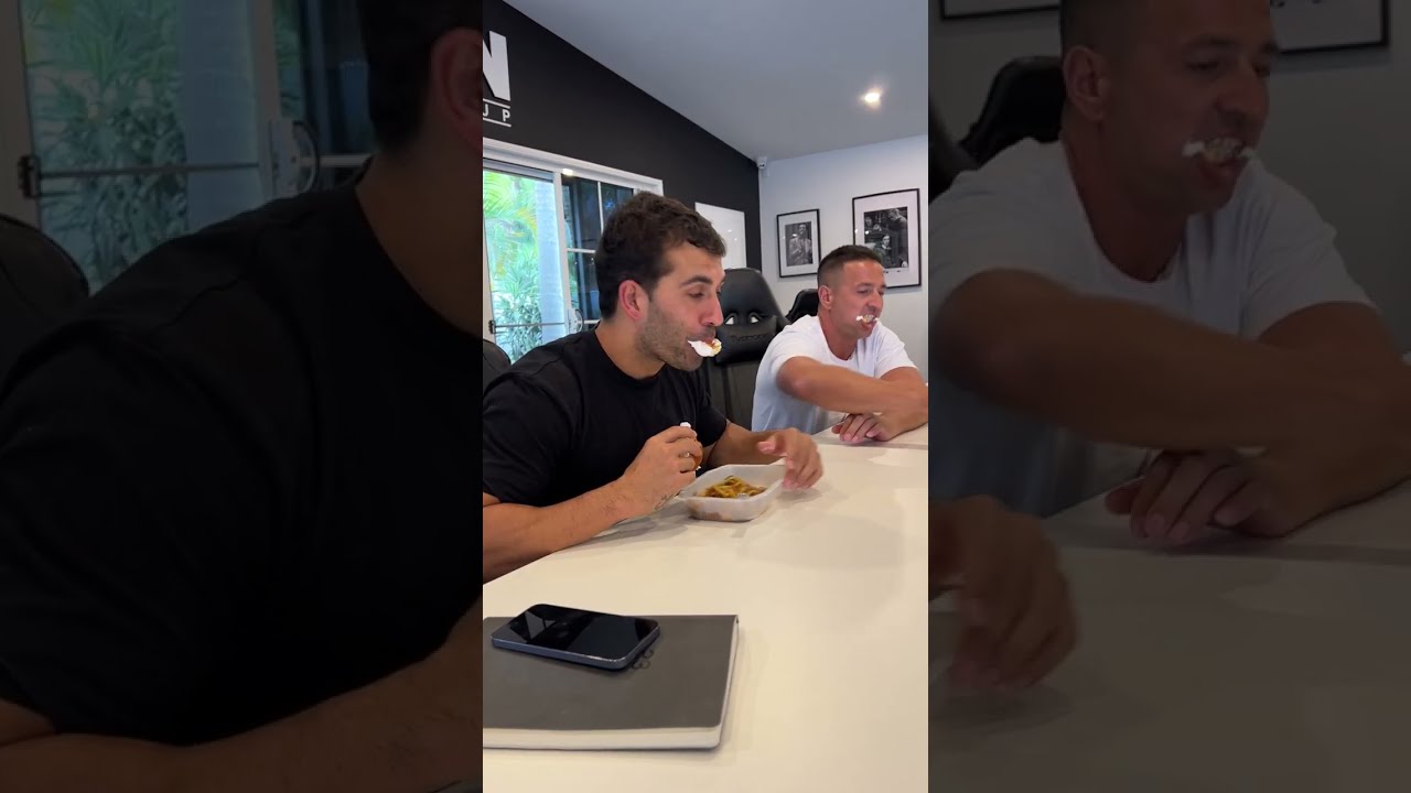 Как разозлить кого-то с помощью крема для бритья! Часть 2