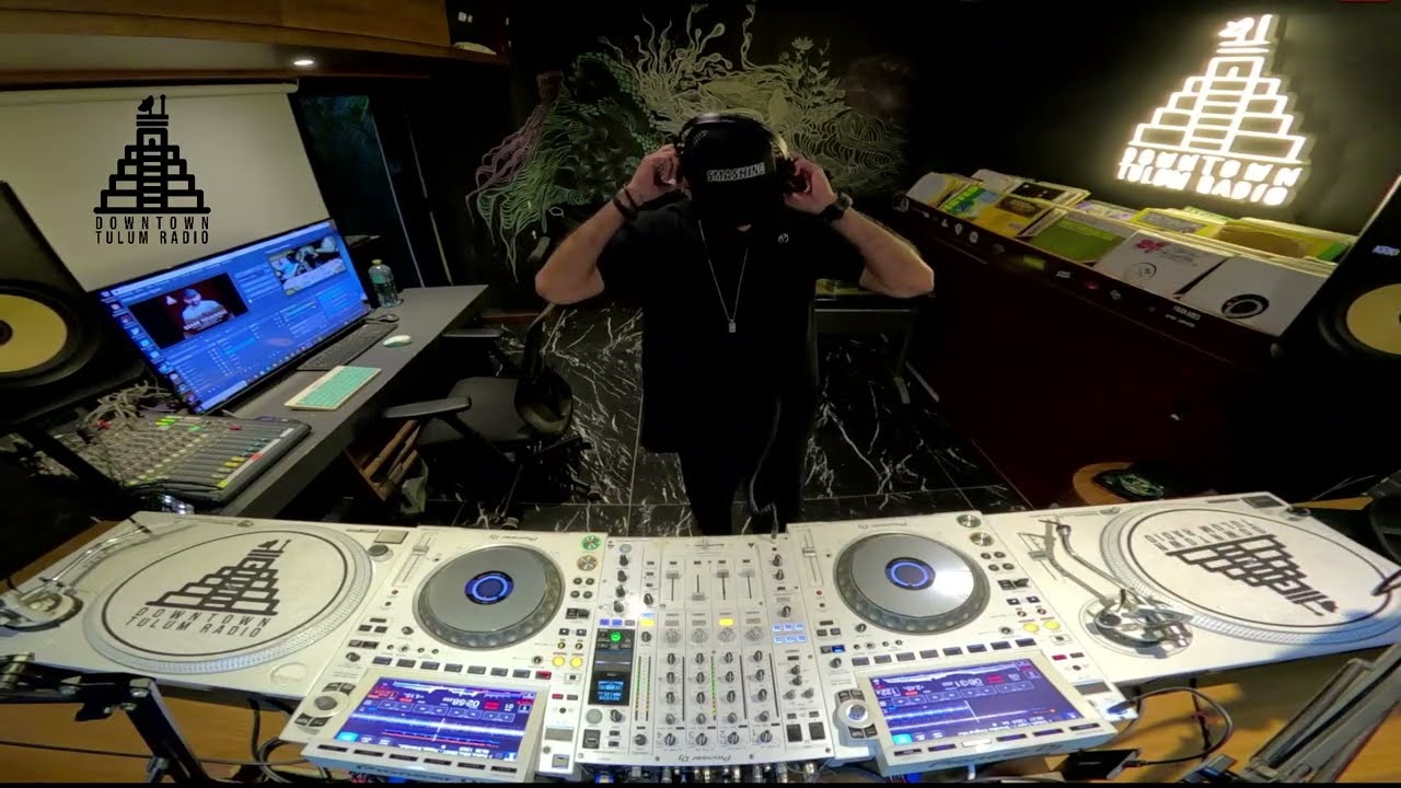 Oscar Velazquez @ Downtown Tulum Radio (The House Connection)