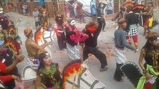Kesenian jaran kepang Dk.GLAGAH Ds.TULAS Kec.KARANGDOWO Kab.KLATEN memperingati HUTRI ke 72