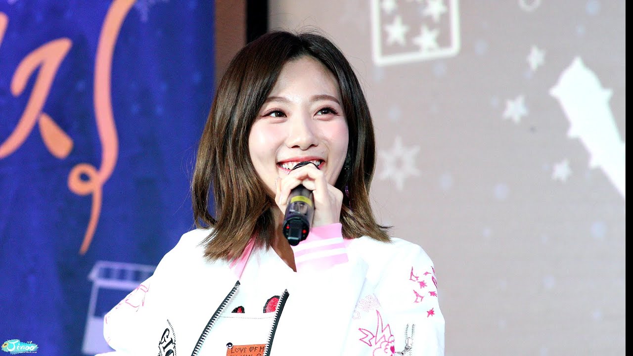 [4K] 181222 볼빨간사춘기 '#첫사랑' 직캠 Bol4 '#FirstLove' fancam @서울시청 토요일은 청이 좋아 by Jinoo