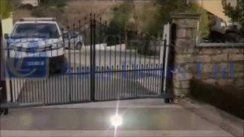 Ditec/Entrematic PWR 25 Swinging gate operator, installed by Pan. Chrysostomou Auto Doors Ltd