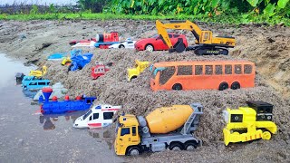 Menemukan mainan mobil balap, truk molen, kereta api, bus telolet, tank baja, excavator, Eps 255
