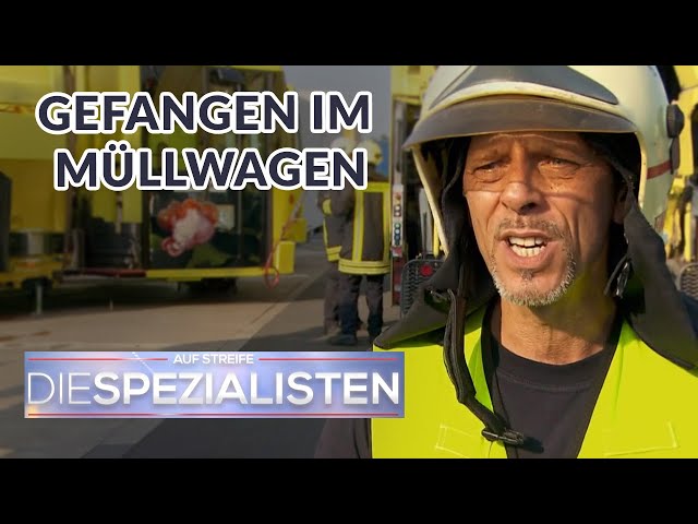 Mann im Müllwagen eingesperrt: Feuerwehr rettet aus brenzliger Lage! | Die Spezialisten | SAT.1 class=