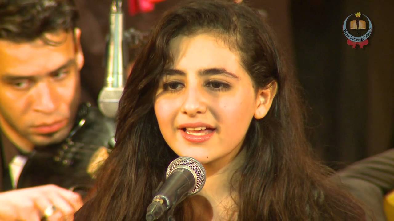 راحه فين يا عروسة اداء ياسمين احمد وكورال النزهة للغناء العربي