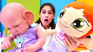 Oyuncak bebek Ela kabakulak oluyor! Ayşe ve Ümit ile doktor oyunu screenshot 4