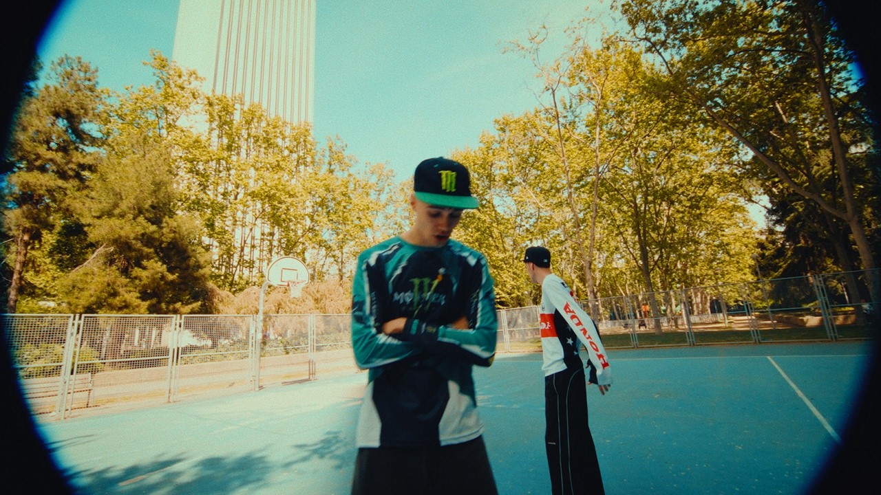 Watch andoSOLO - CONDE, JOYE (Video Oficial) on YouTube Watch andoSOLO - CONDE, JOYE (Video Oficial) on YouTube