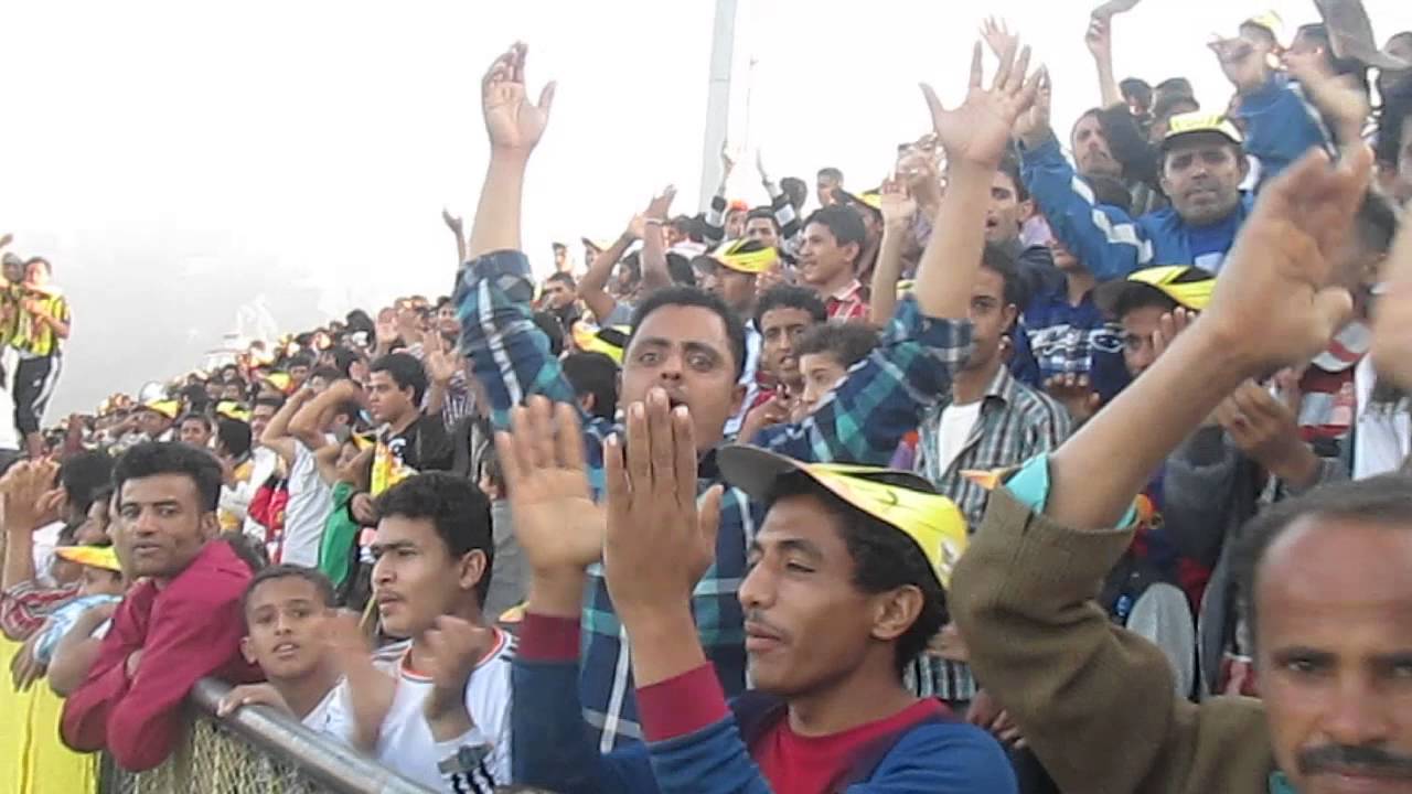 أهازيج وهتافات لجماهير نادي الصقر اليمني