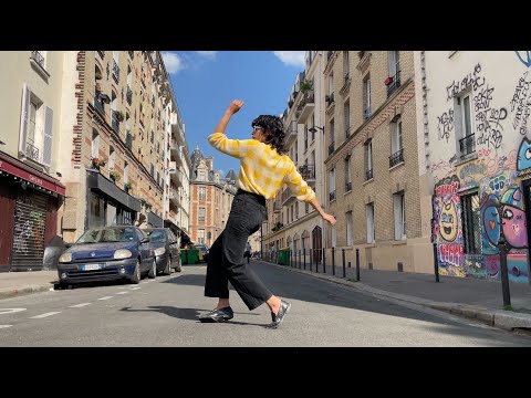 Julia Jean-Baptiste - Je continue  danser (clip officiel)