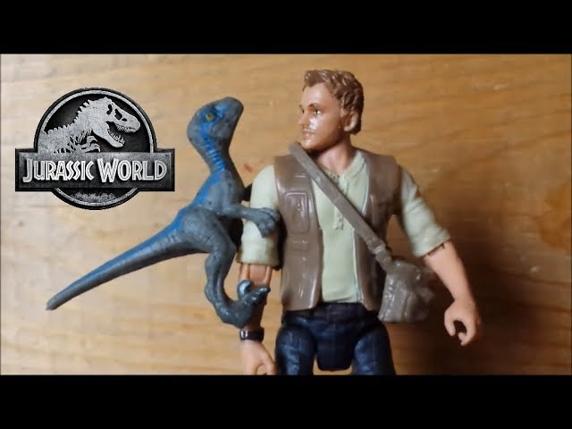 Jurassic World - Figurine de base - Owen et Bébé «Blue» 