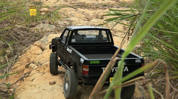 Jeep & Toyota Xtracab Scale Trail Run | RC Car