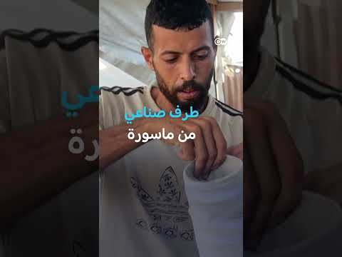 معاناة فنان يمني بعد إصابته وإعاقته