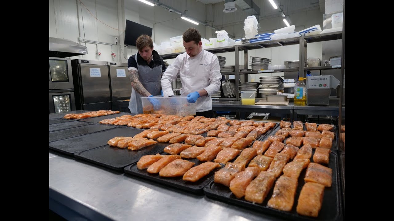 SalMar gift of salmon to Ukraine - cooking and delivering in Kyiv