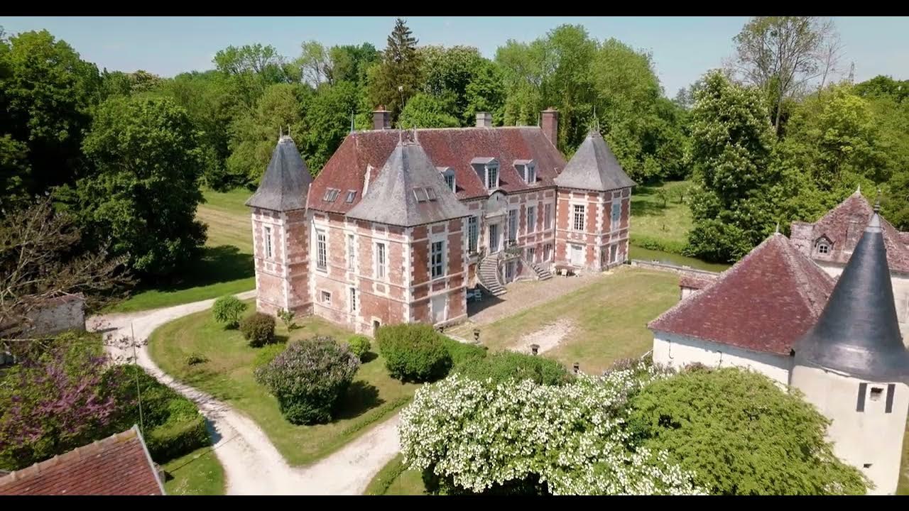 Route des Châteaux de l'Aube Château de Villemereuil YouTube
