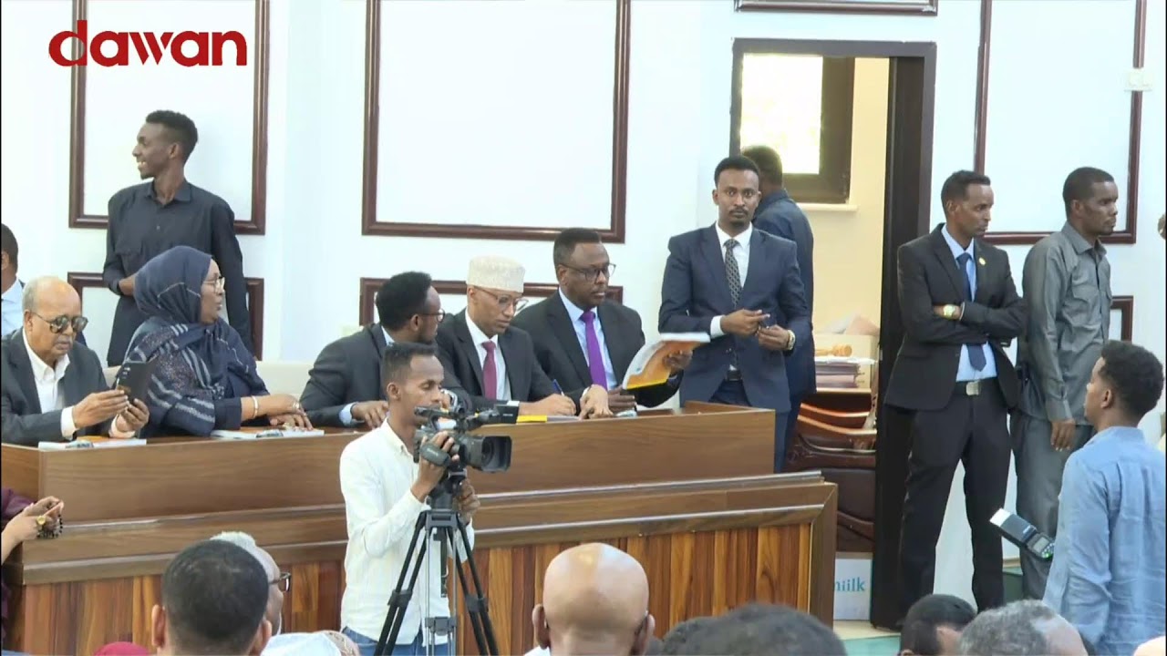 Toos:Ansixinta Cutubyada 4-aad ilaa 13-aad de Dastuurka Dalka.