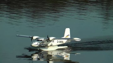 MPX Twinstar 2 flying on water