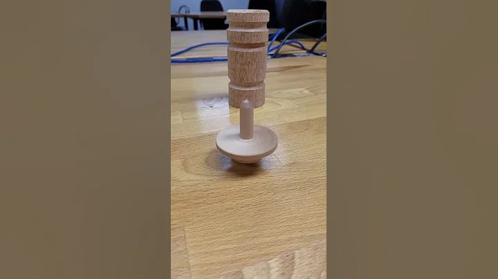 I Made a WOODEN TOP at Dallas Makerspace Today!