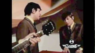 The Animals - Don't Let Me Be Misunderstood [HQ fake stereo] chords