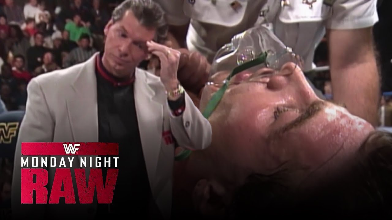 Shawn Michaels passes out | RAW 1995 - YouTube