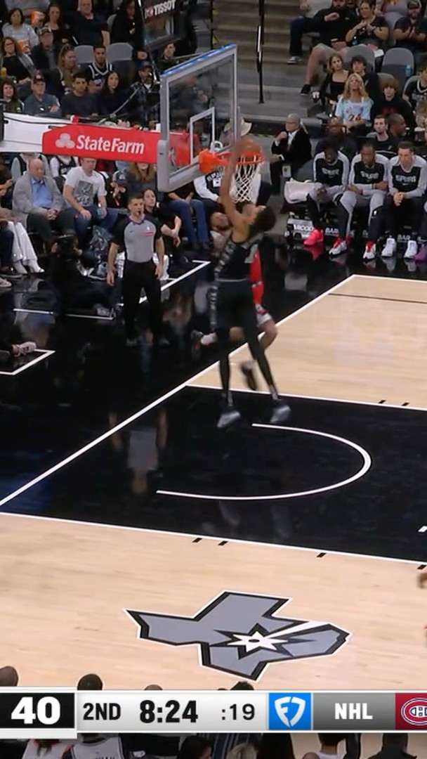 Wemby with the BLOCK, goes coast to coast and drops off the DIME to Johnson!