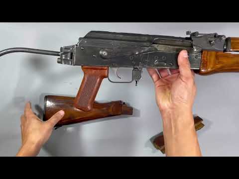 How to change AK stock and sling installation (换AK枪托和枪带)