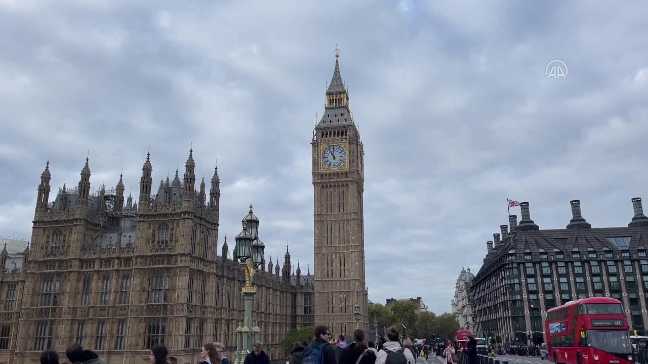 Londra, tornano a suonare le campane del Big Ben dopo cinque anni di restauro YouTube