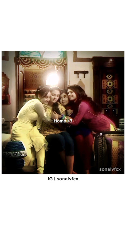 These 4 sisters!! #shastrisisters #devyanishastri #alkashastri #anushkashastri #piyashastri