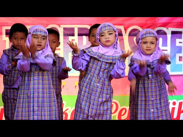 Tarian Anak TK - Guruku Tersayang  - Pentas Seni TK Cerdas Ceria Bekasi Timur 12 Mei 2018 class=