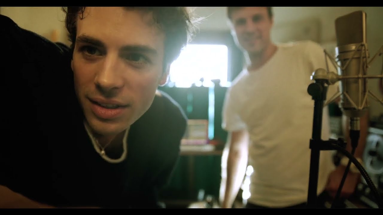 Eighty Ninety - 2 Carat (Official Video)