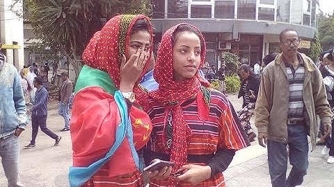 A phone call from Addis to Asmara - የአዲስ አበባ ወጣቶች ለኤርትራውያን ወግኖቹ ደውለው....