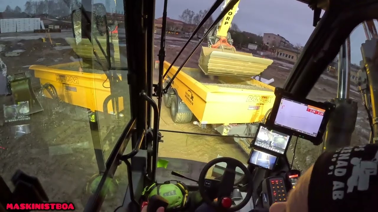 #138 Liebherr 916 Compact with more macadam preparation 👍👍