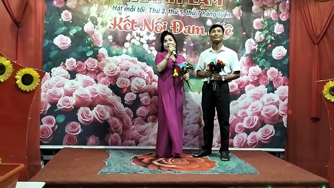 Ngồi tựa song Đào, song ca, Hoàng Dũng và Út Phương