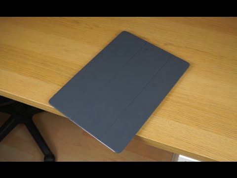 iPad Pro Smart Cover Unboxing and Installation (Grey)