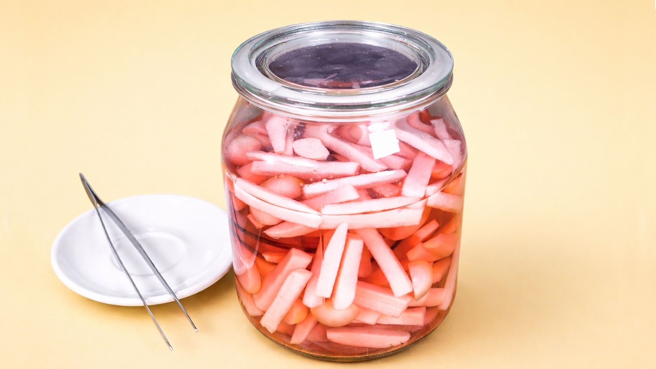 Radish Fermentation - ترشی تخمیری ترب چینی