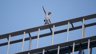 video: Free climber jailed for scaling Shard climbs 36-storey London tower in new stunt