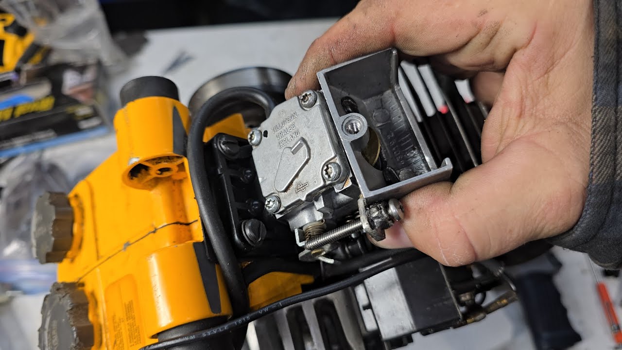 HOW TO REBUILD A CHAINSAW CARB! PORTED PARTNER P42 - YouTube