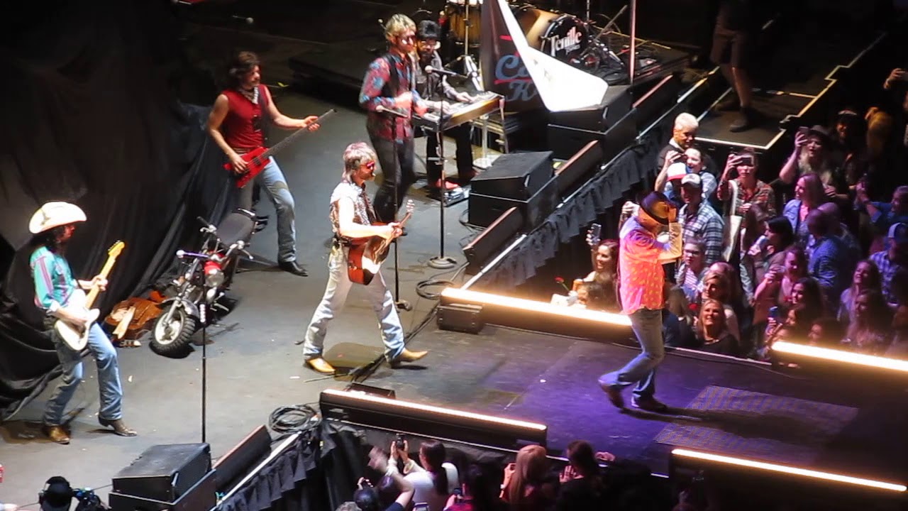 Hot Country Knights Cover Shania Twain Then Join Mark