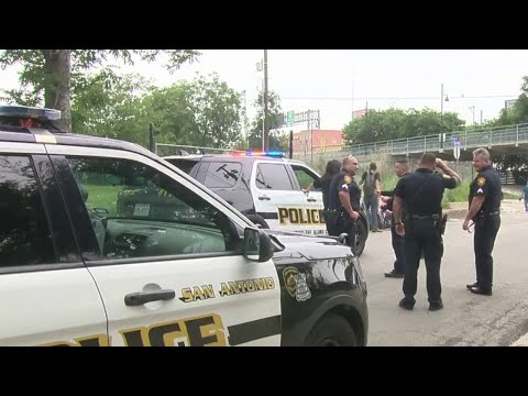 Man stabbed in back during fight
