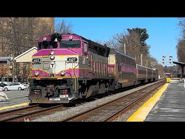 Two Backwards MBTA Commuter Trains Meet in Melrose, MA - 3/2/2025