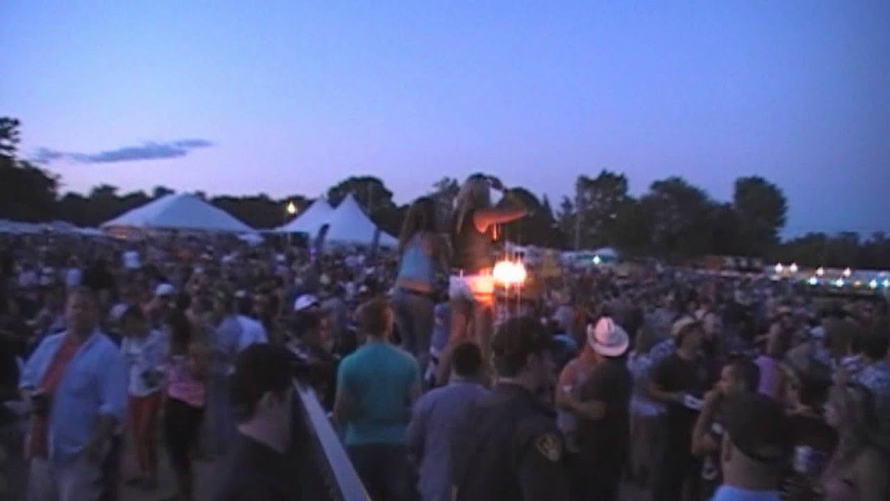 Havelock Country Jamboree 2012 Happy Havelock Crowd Cams