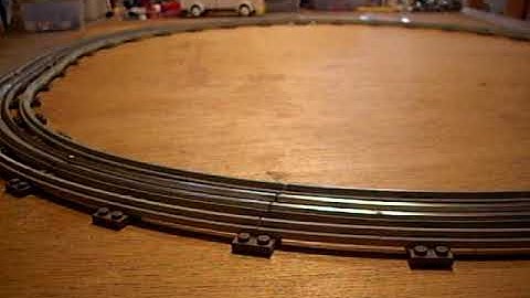 Lego Train 7710 avec wagons passagers, motorisé 12V