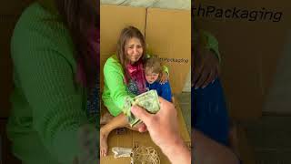 Thumbnail for Homeless Woman and Child Help a Stranger 🌟💖 #kindness