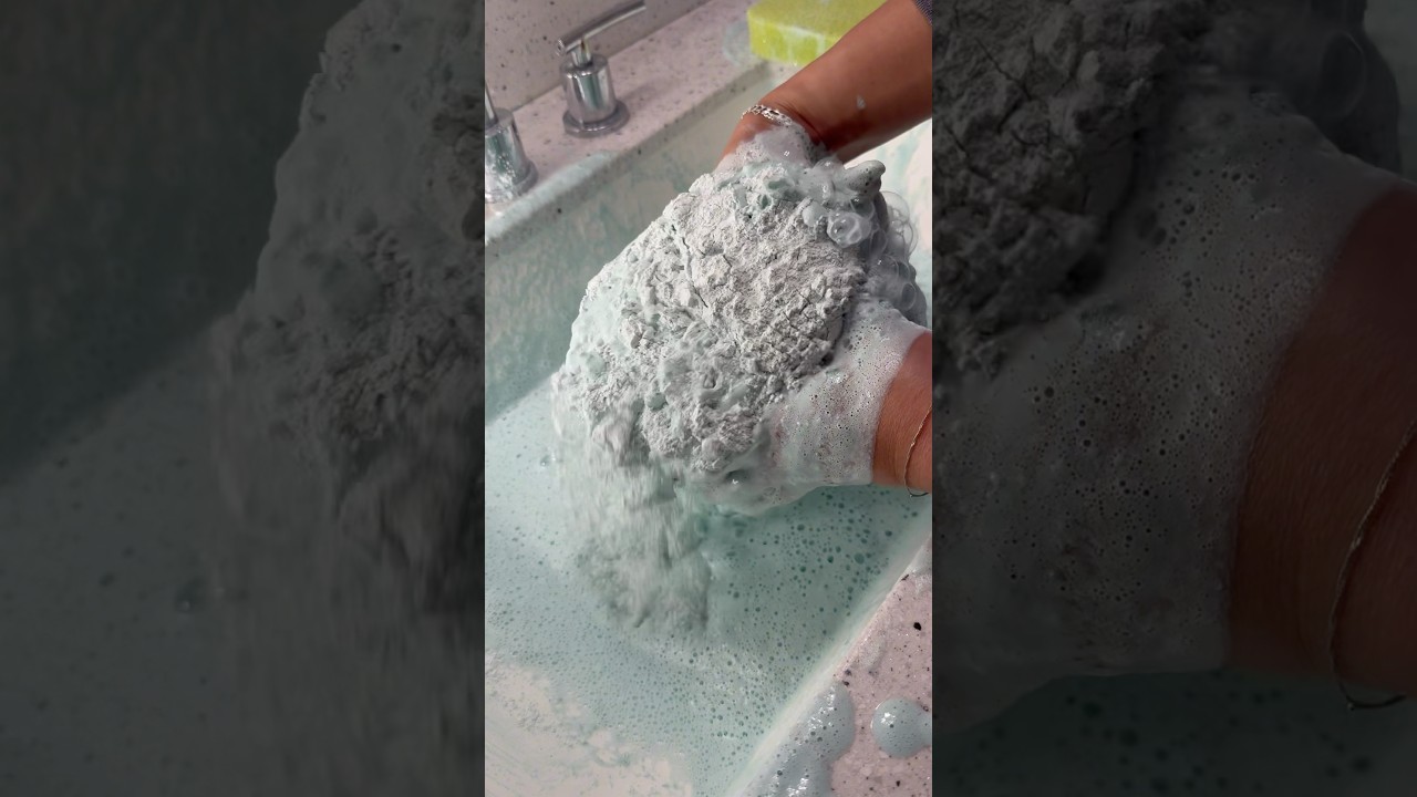 SPONGE SQUEEZING ASMR ❤️❤️ 