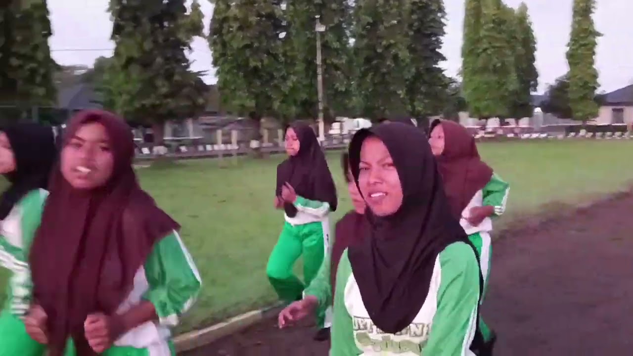 Perkemahan Jumat Sabtu & Pembinaan Pendidikan Karakter di Batalyon Infantri YONIF 511_SMPN2Gandusari