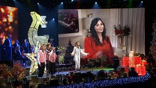 Delta Goodrem &amp; Natalie Imbruglia - Jingle Bell Rock (Christmas with Delta)