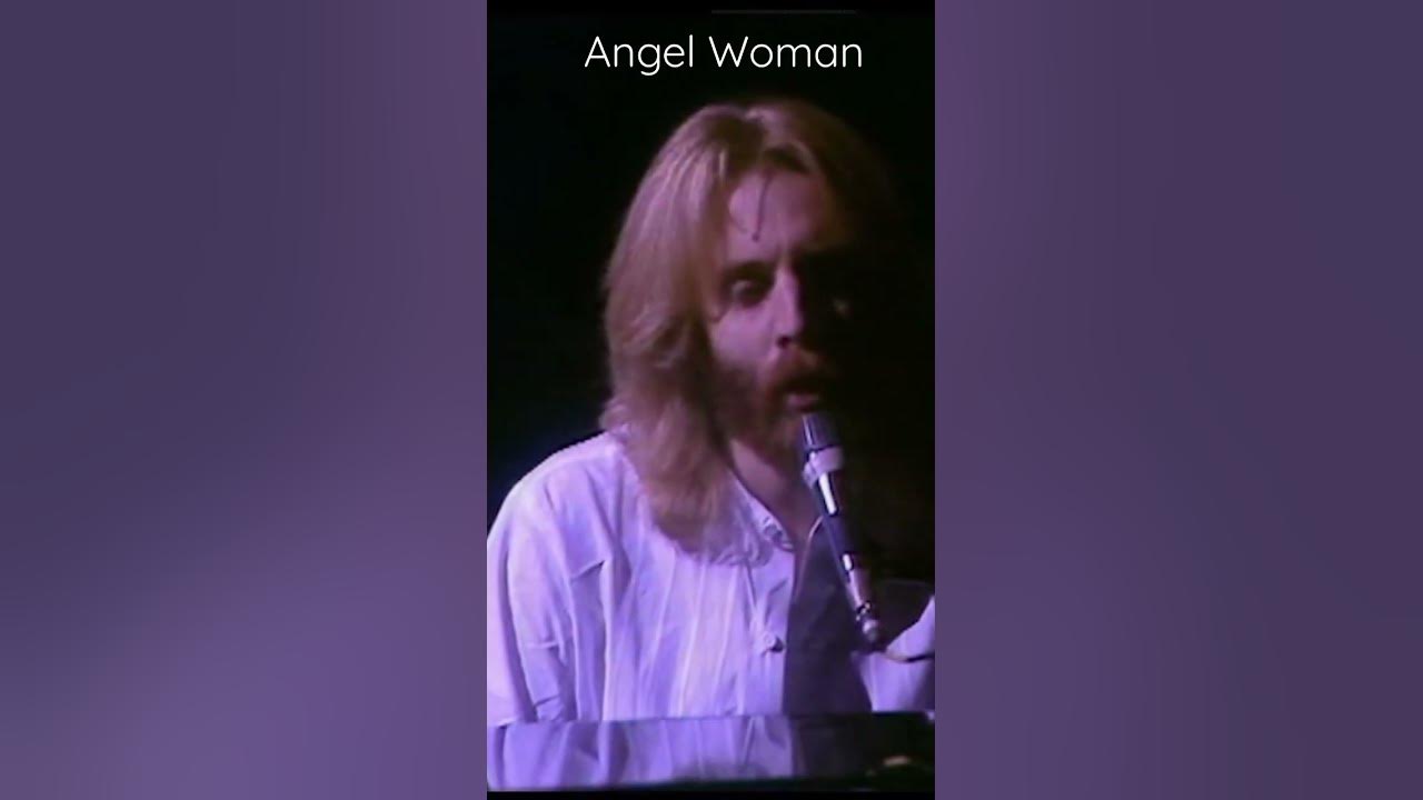 Heartbreaking song performed live in London.