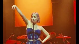 Cute and sexy Anne Marie sings like an angel